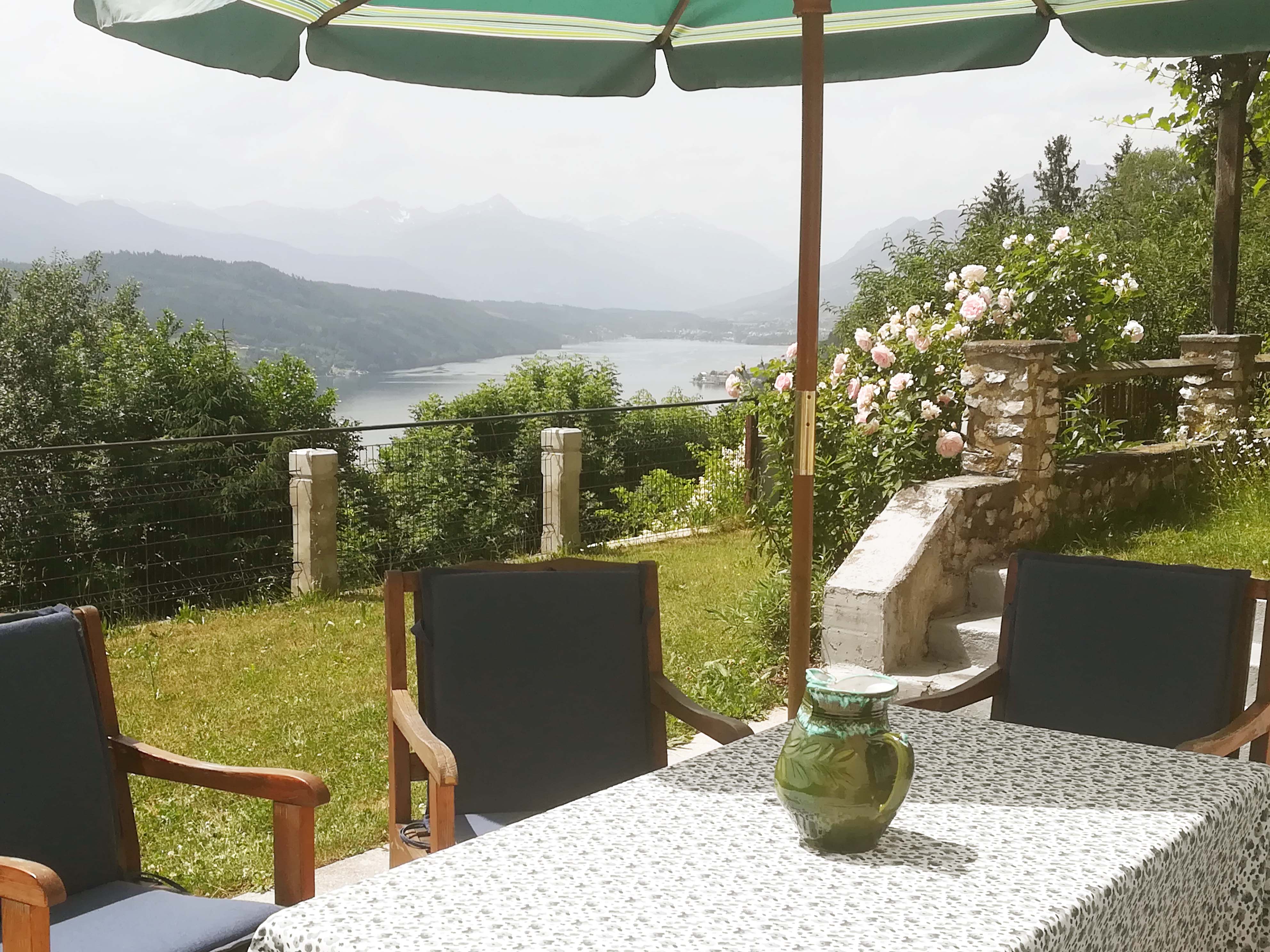 Terrasse mit Seeblick